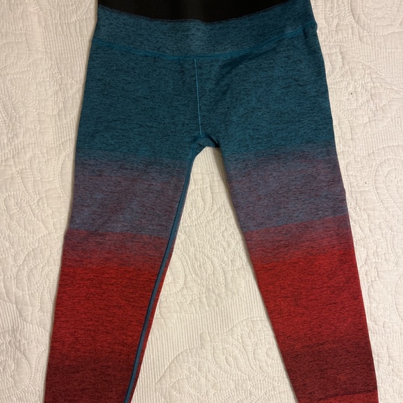 Athleta Relay Capri - Picture 3 of 6